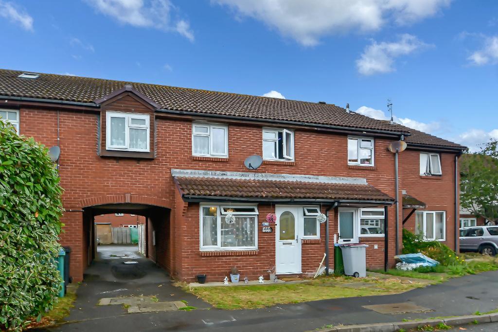 Moraunt Drive, Middleton on Sea, Bognor Regis, West Sussex, PO22 6RY